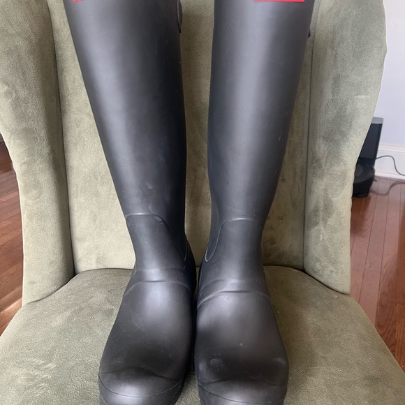 Women’s Hunter Tall Rain Boots - size 9 - Picture 1 of 8